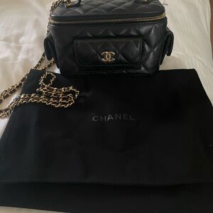 Chanel cruise 25 long chain vanity crossbody black brand new